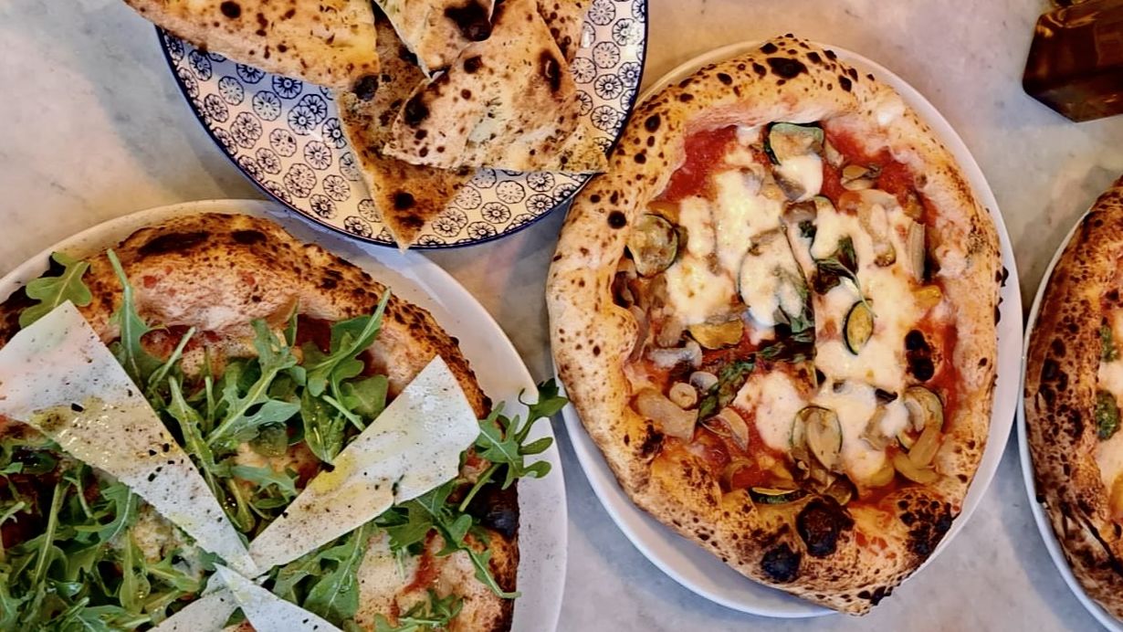 Vita Mia Pizzeria in London Restaurant Reviews Menu and Prices