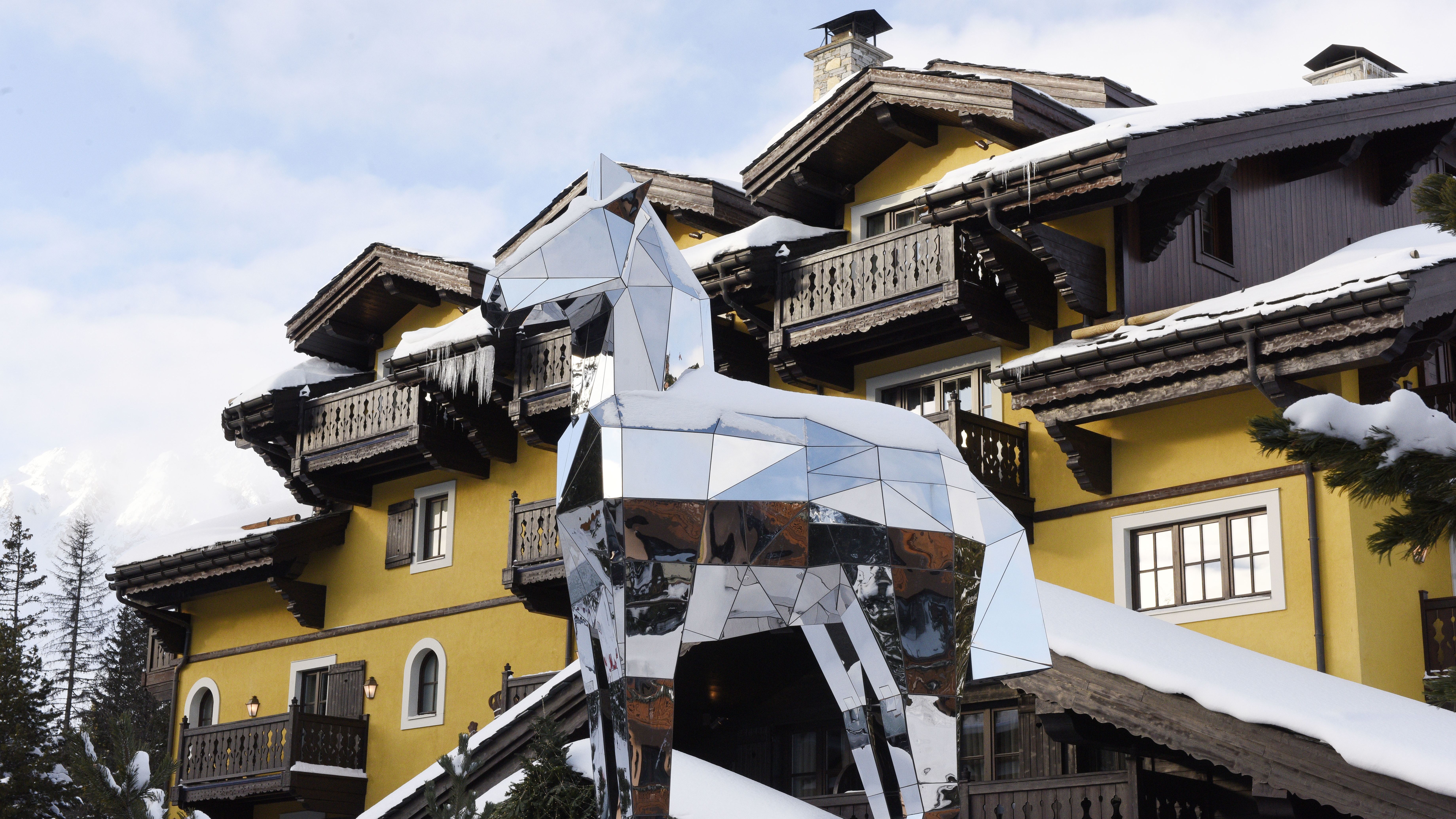 Cheval Blanc Courchevel - Looking forward to a sunny break in our new  restaurant by @YannickAlleno, La Terrasse de Cheval Blanc!  #ChevalBlancCourchevel #NewRestaurant #SkiInSkiOut #NewSeasonComing