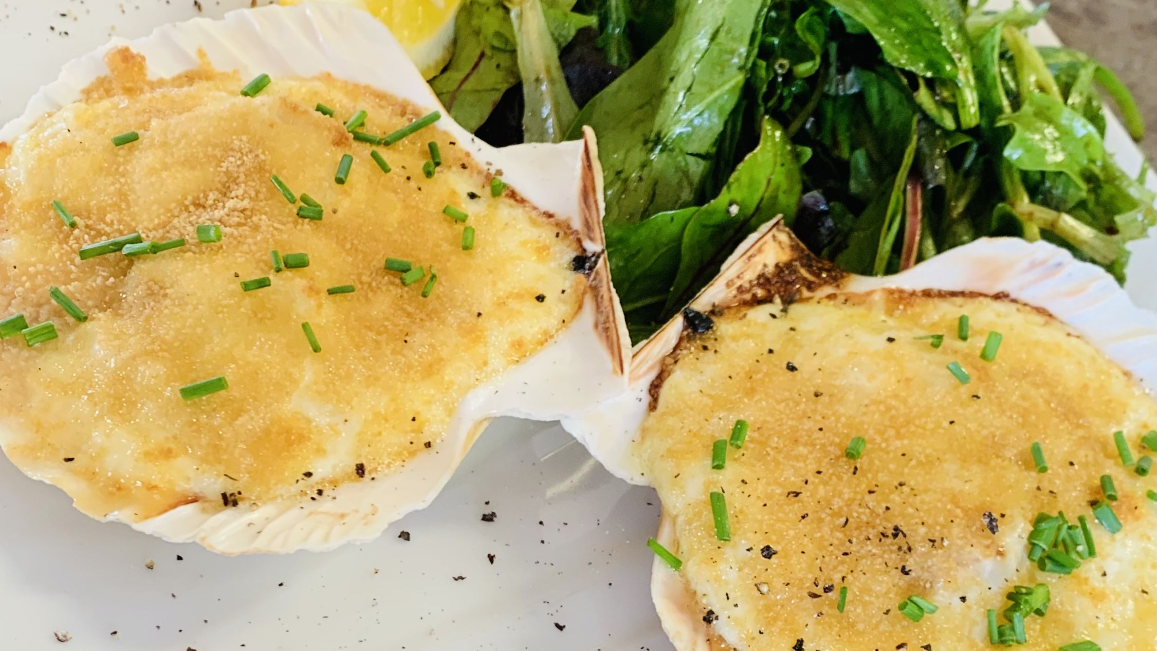 Baked Scallops on the Shell