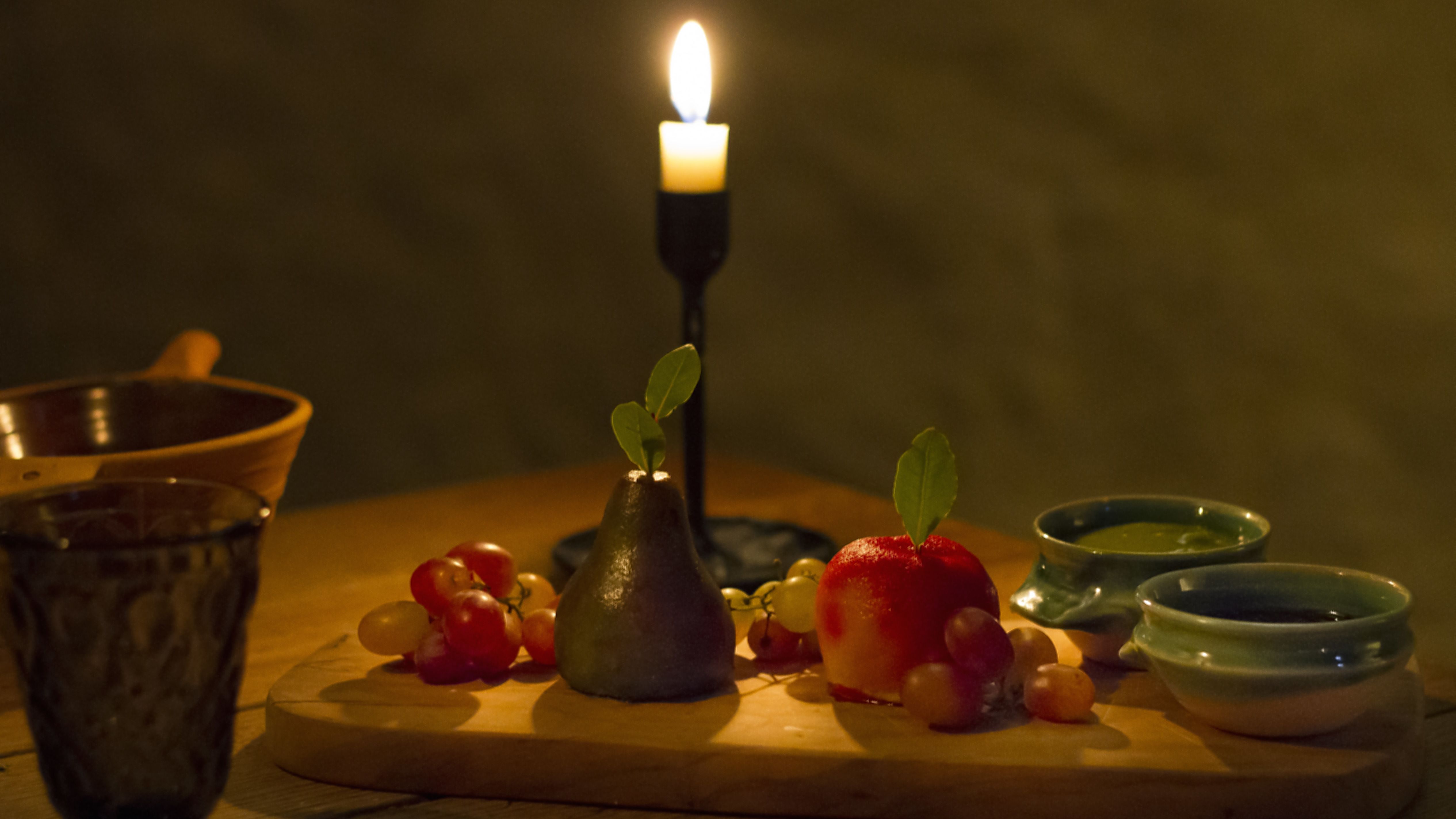 Sjätte tunnan i Stockholm, Gamla Stan Restaurangens meny, öppettider