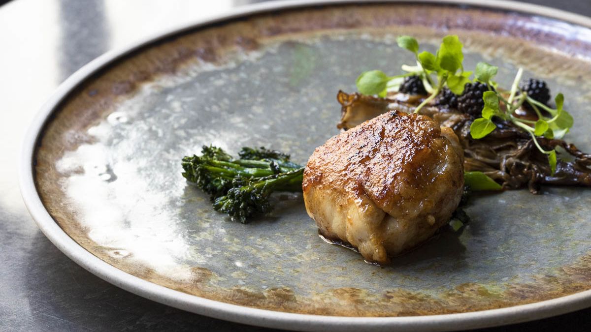 Qui Plume la Lune Jacky Ribault in Paris Restaurant Reviews, Menu