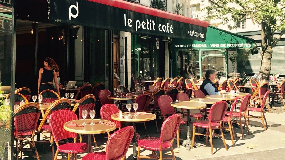 Le petit café Le petit café