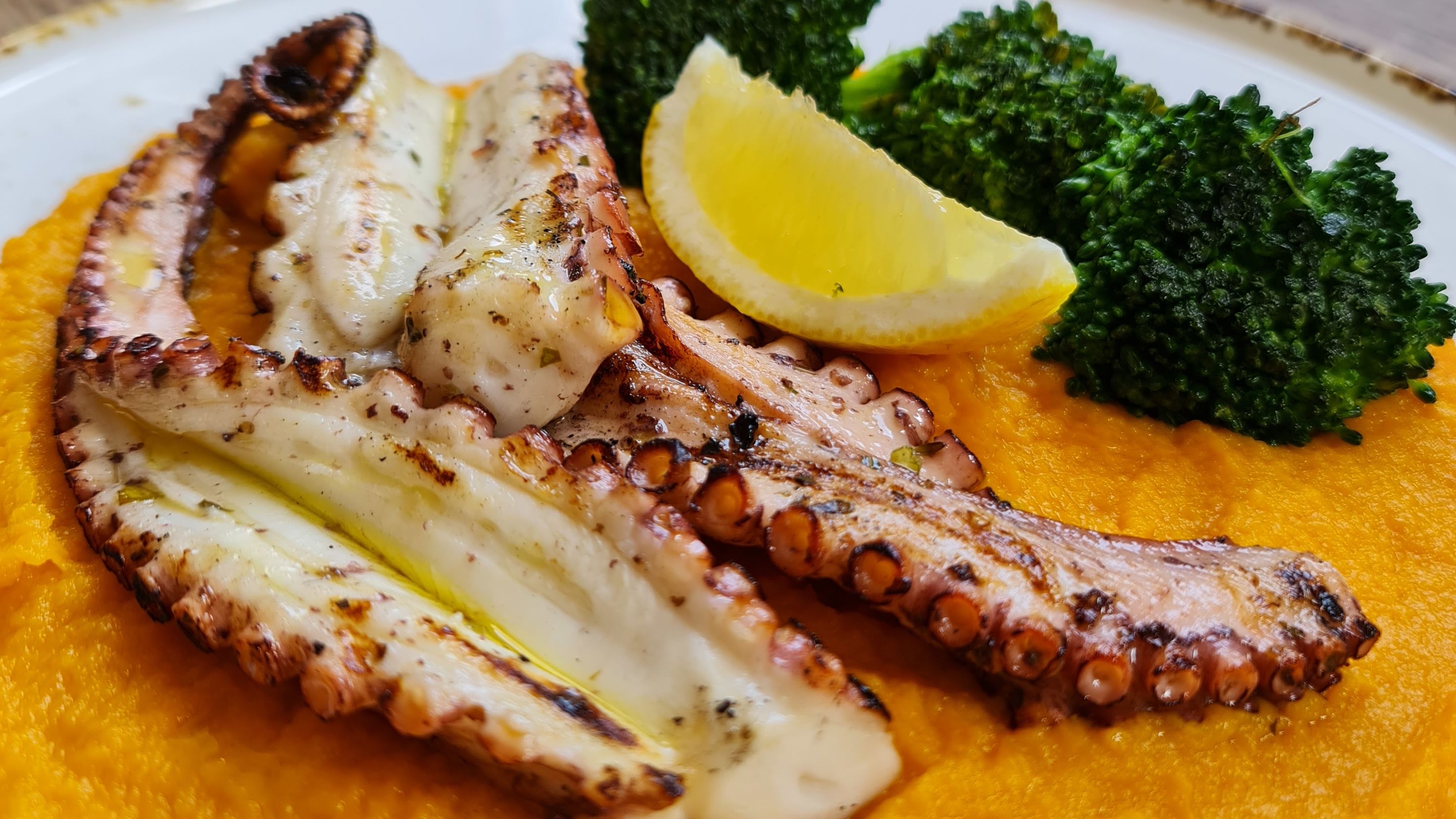 Fitzroy Wine Cellar & Kitchen in London, Marylebone Restaurant