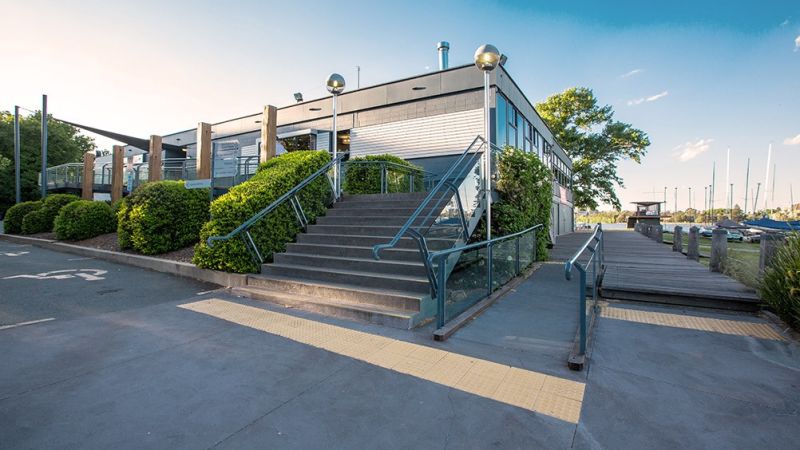 parking at southern cross yacht club