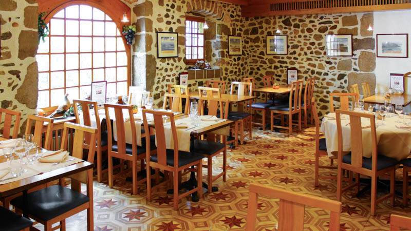 Intérieur - Restaurant de l'Hostellerie du XVIème Siècle, Nyon