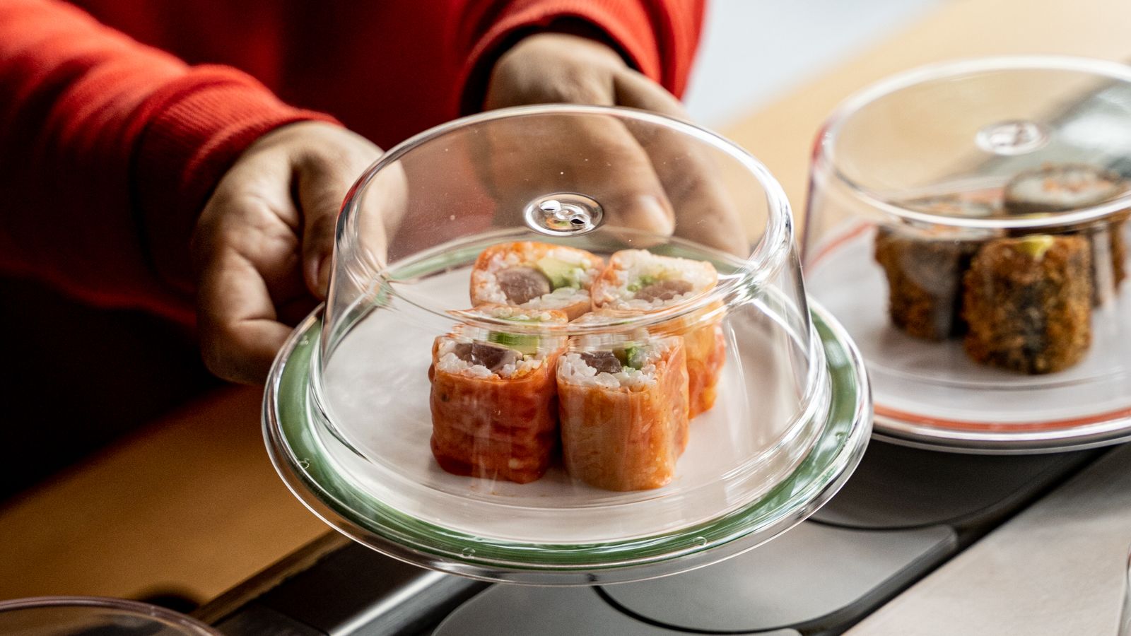 Tartare de saumon sur algue nori frite