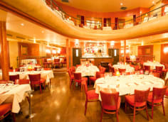 Le Chalet De Neuilly In Neuilly Sur Seine Restaurant Reviews Menu And Prices Thefork