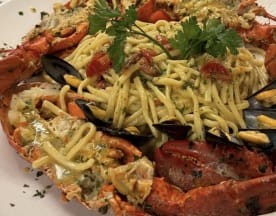tipical naples food proposed in SpaccaNapoli restaurant - Picture