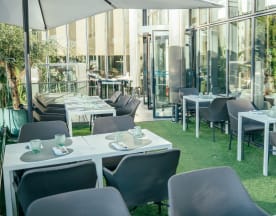 Contemporary cuisine - Frame - Restaurant & Bar, Paris 15th