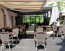 Terrace - La Brasserie du Terroir, Roissy-en-France
