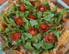 Pizzaria - Pomodoro & Basilico Pizzeria Street Food, Turim