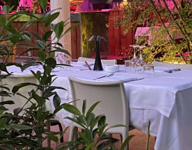 Romantic - Cosmo Restaurant - World of Taste, Ferrara