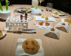 Clouds - Heaven's Bar & Kitchen – Hamburg - a MICHELIN Guide Restaurant