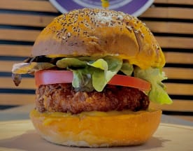 Acceso adaptado a PMR - Americana Burger, Fuengirola