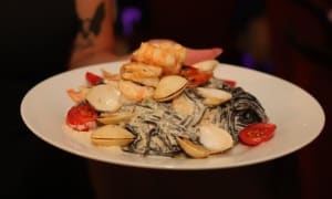 Opção de peixe - Magic Moments Restaurant & Dance Club - Porto , Vila Nova de Gaia