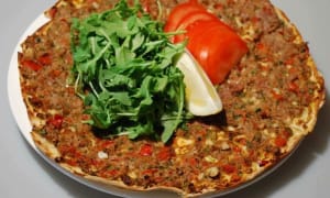 Lahmadjoun (pizza arménienne) - La Cuisine du Soleil, Clamart