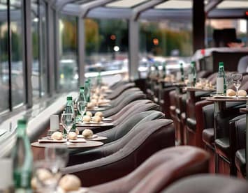 Bateaux Paris en Scène : dîner croisière Paris