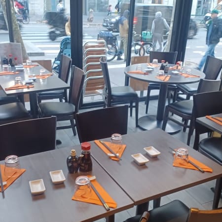 Yoshi, Paris