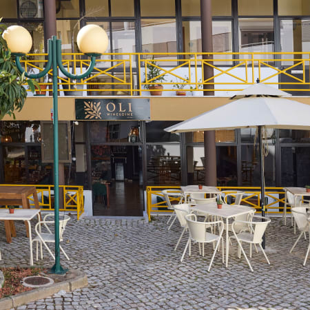 OLI wine&dine, Lagos