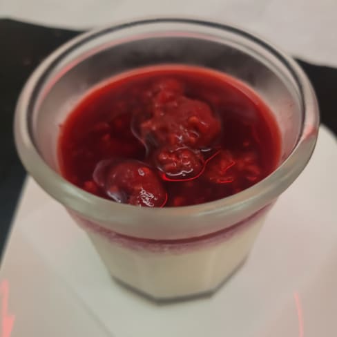 PANNA COTTA, COULIS DE FRUITS ROUGES - Underground Coffee Gare de Lyon, Paris