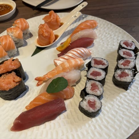 Haruka Sushi, Milan