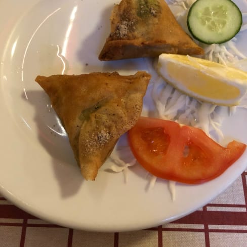 Vegetable samosa - Samsara, Paris