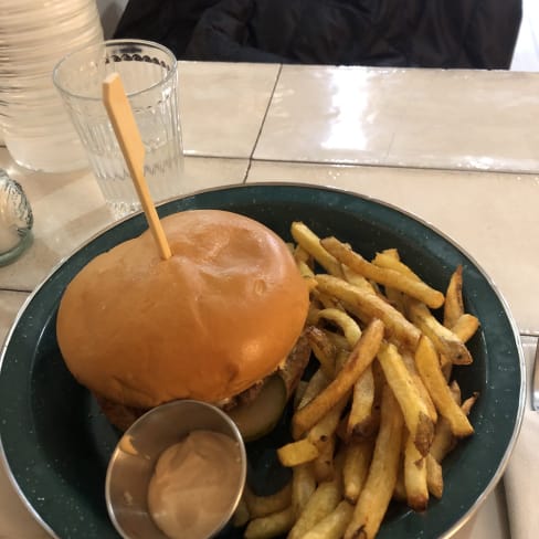 Meating Corner, Paris