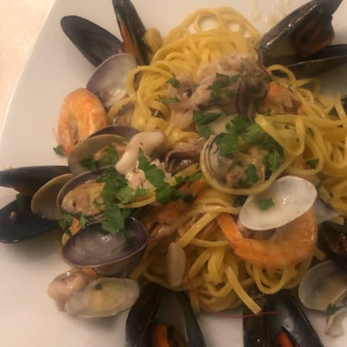 Linguine allo scoglio - Da Carbone, Rome