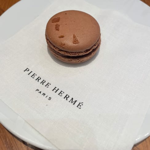 Pierre Hermé, Paris