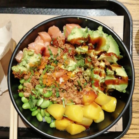 Komo Poke Muntaner, Barcelona