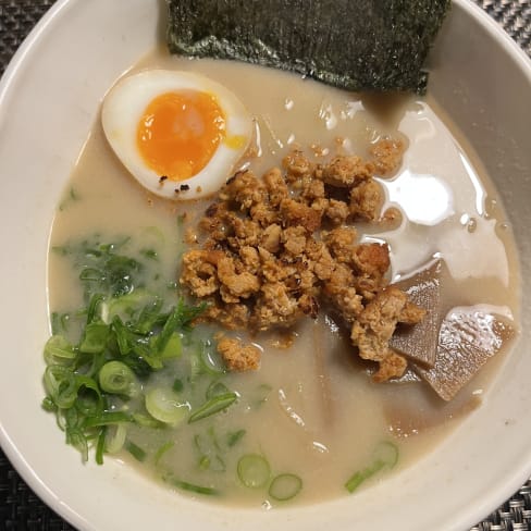 Tonkotsu Rámen by Go Juu, Lisbon