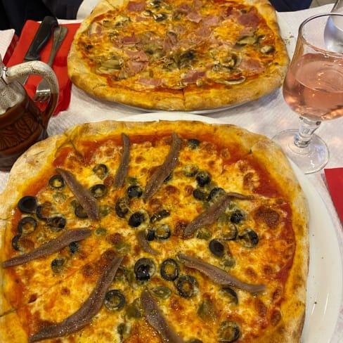 Excellentes, la pâte vaut le détour! - Pizza del Mondo, Paris