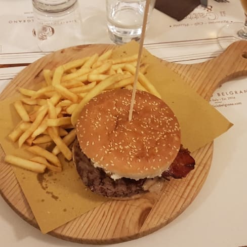 Hamburger - Il Gatto e La Volpe, Milan