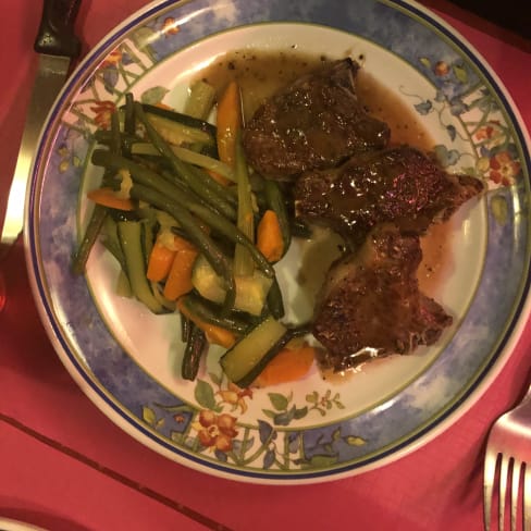 Côtes d’agneau poêlées aux herbes de provence - Le Blason, Geneva