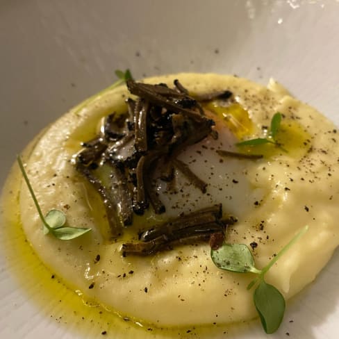 Uovo con patate e tartufo - Esposizioni - La Serra, Rome