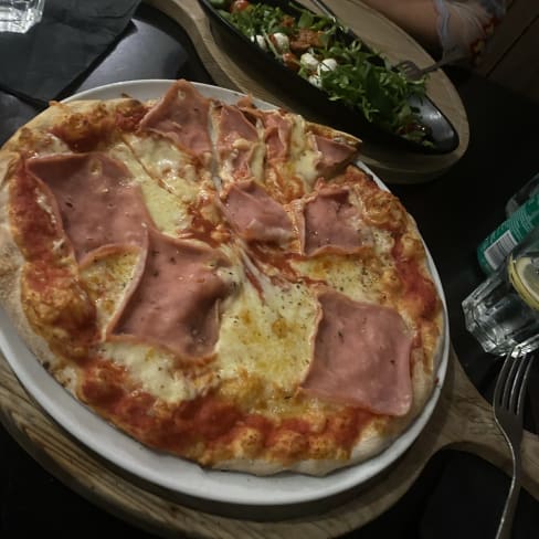 Pizzaria Luzzo Santa Marta, Lisbon