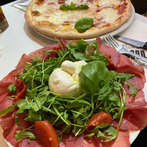 Burrata con bresaola, rucola e pomodorini e pizza margherita - Milo, Paris