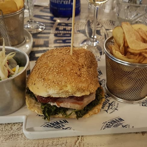 bell'accoppiamento con pomodori secchi e stracciatella - The Fisherman Burger Lobster and Fish, Rome