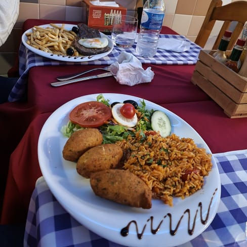 Prato pastéis de bacalhau - Cervejaria Solar do Vez, Lisbon