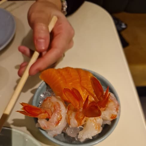 NIMA Sushi & Uramakeria Pisani, Milan