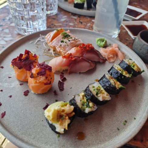 IZANAGI SushiCafé, Lisbon