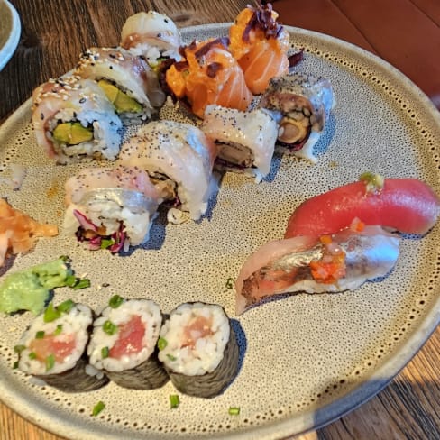 IZANAGI SushiCafé, Lisbon