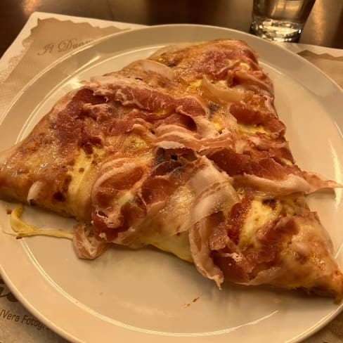 Pizza Amatriciana - Pizzeria Magica, Milan