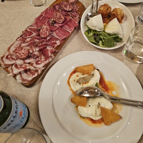 La Taverna dei Golosi, Milan