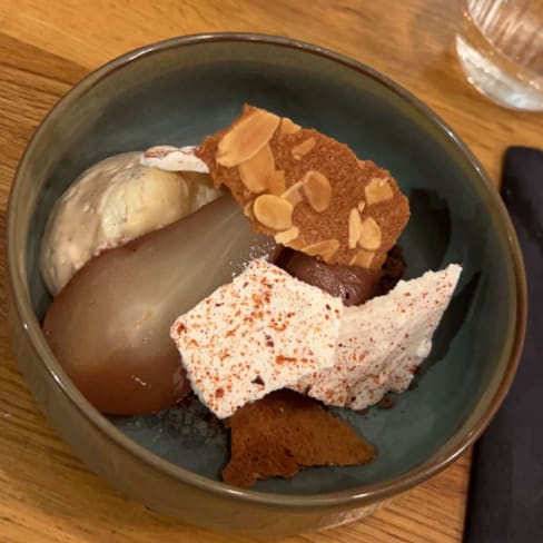 Crémeux au chocolat et poires pochées - Garden Trinité , Paris