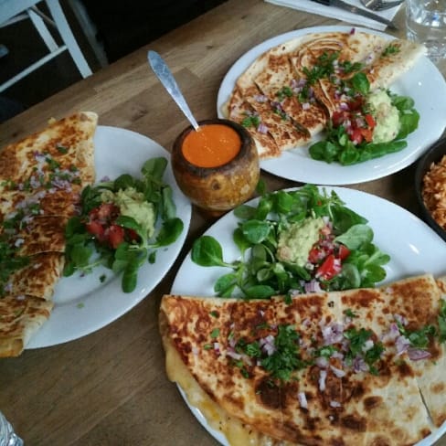 Quesadillas chorizo - Black Beans, Paris