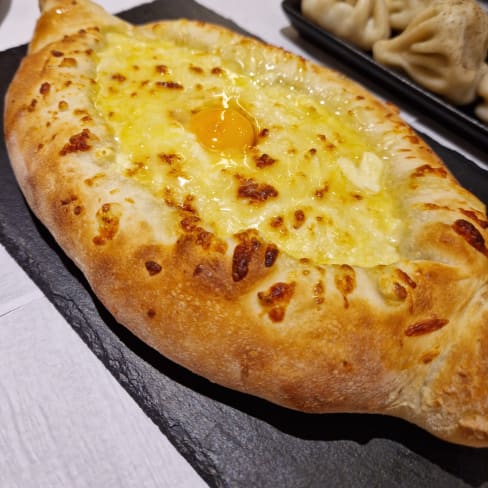 Adjaruli khachapuri - Maison Marani (cuisine Géorgienne et Italienne), Geneva