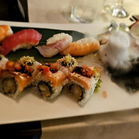 Muud Creative Sushi, Milan