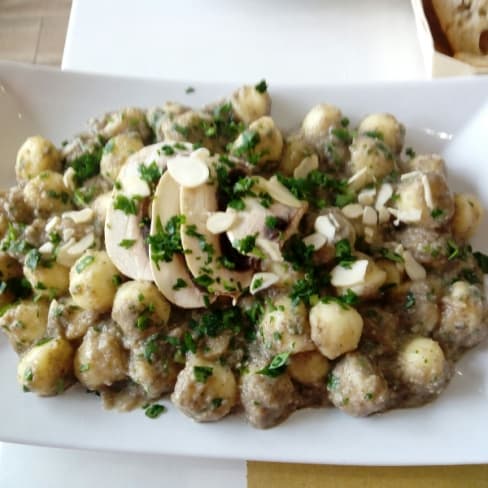 gnocchetti funghi e mandorle - VitalityFOOD, Rome