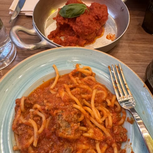 Fresca Pasta Club, Milan